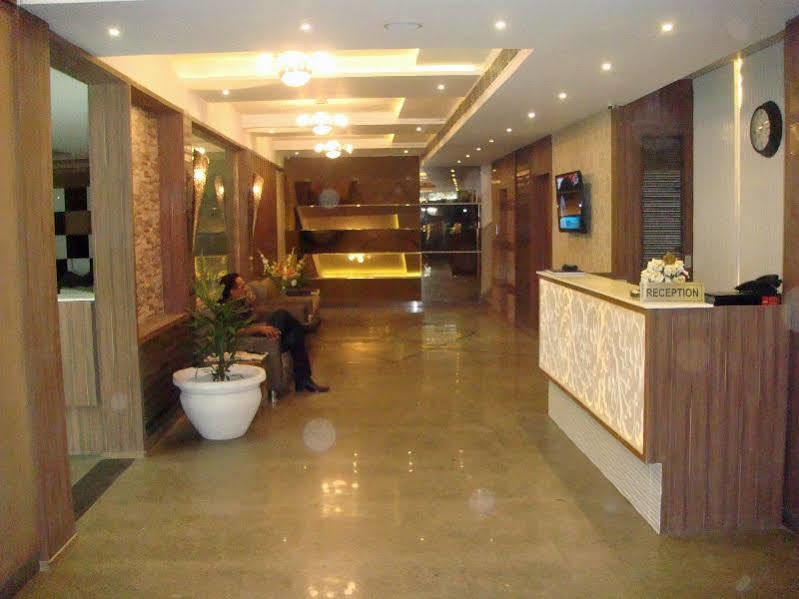 Hotel Poonam Plaza Agra (Uttar Pradesh) Exterior foto